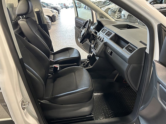 Volkswagen Caddy 20 of 27