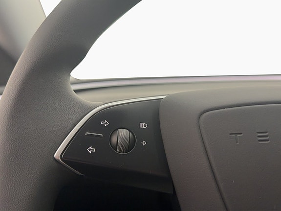 Tesla Model 3 15 of 30