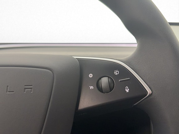 Tesla Model 3 16 of 30