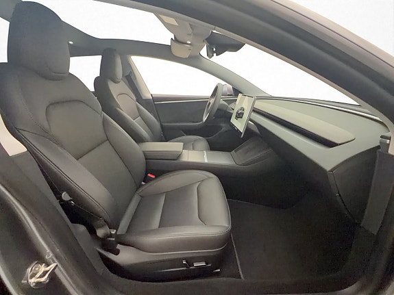 Tesla Model 3 28 of 30