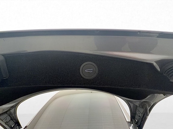 Tesla Model 3 27 of 30