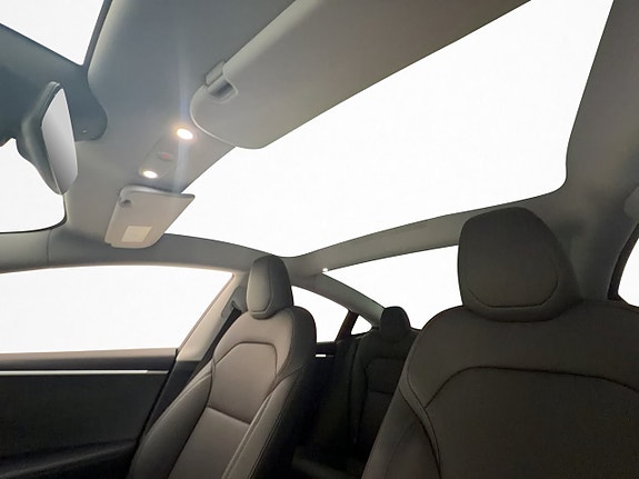 Tesla Model 3 12 of 30