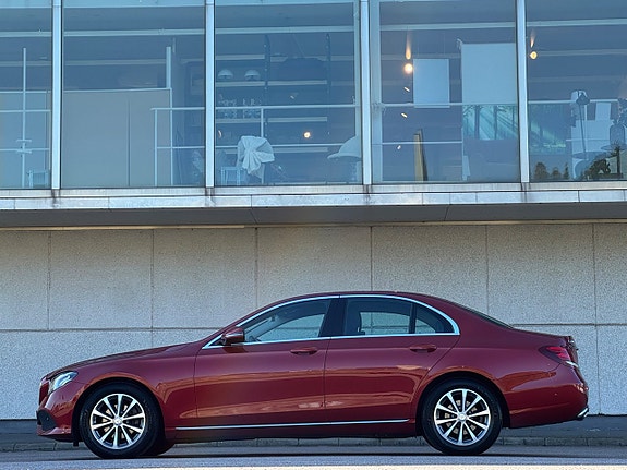 Mercedes-Benz E 220 d 2 of 19