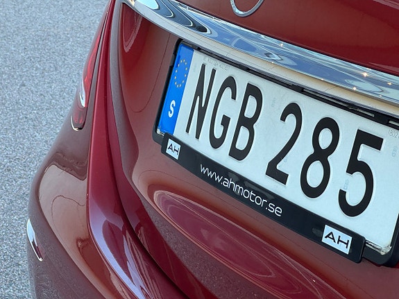 Mercedes-Benz E 220 d 16 of 19