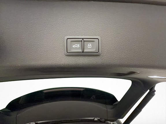 Audi e-tron 23 of 30