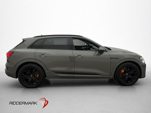 Audi e-tron 10 of 30