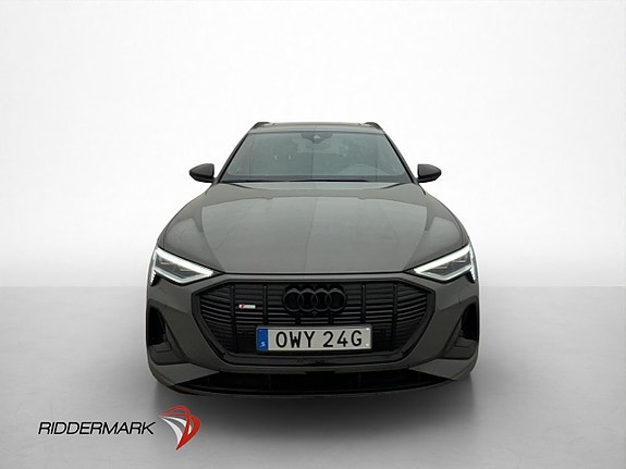 Audi e-tron 3 of 30