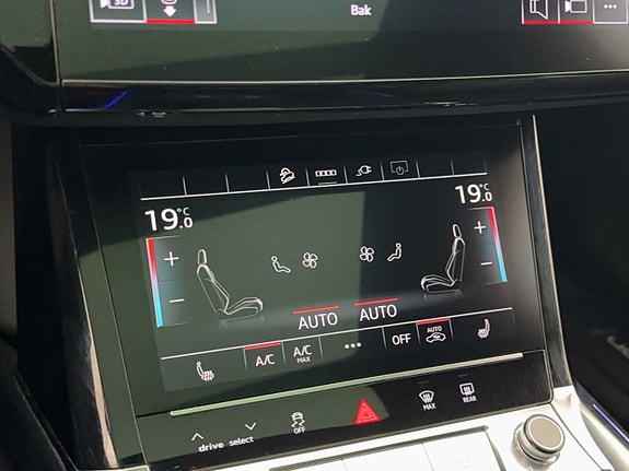Audi e-tron 30 of 30