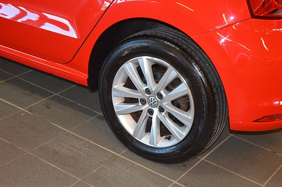 Volkswagen Polo 7 of 18