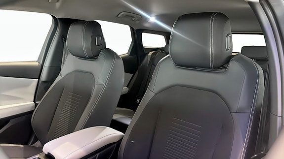 Ford Explorer 13 of 13