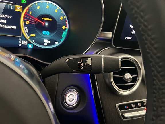 Mercedes-Benz GLC300 de 26 of 30