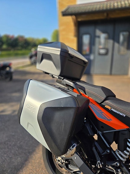KTM 1290 Super Adventure -20 4 of 9