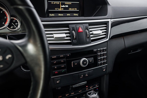 Mercedes-Benz E220 15 of 22