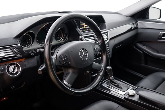 Mercedes-Benz E220 12 of 22