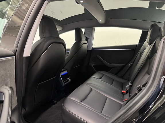 Tesla Model 3 12 of 24