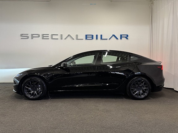 Tesla Model 3 2 of 24