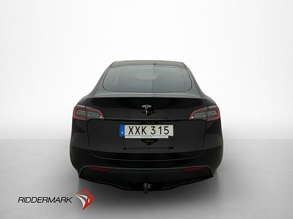 Tesla Model Y 6 of 30
