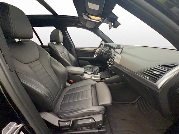 BMW X3 12 of 30