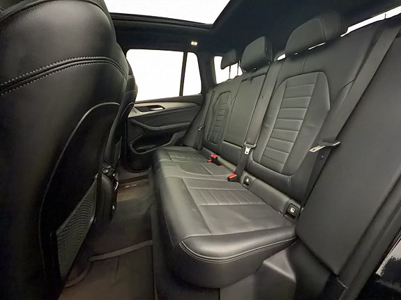 BMW X3 13 of 30