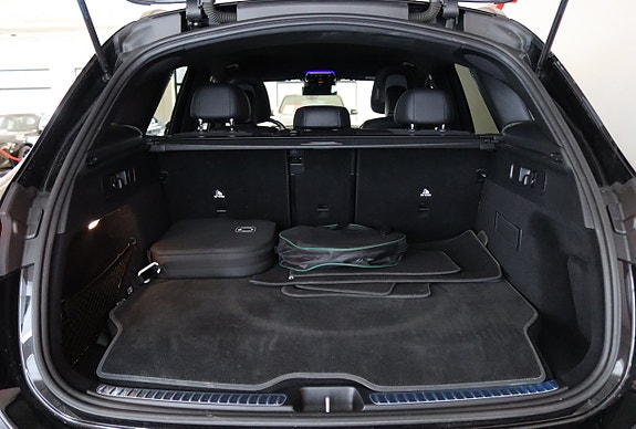 Mercedes-Benz GLC300 e 22 of 23