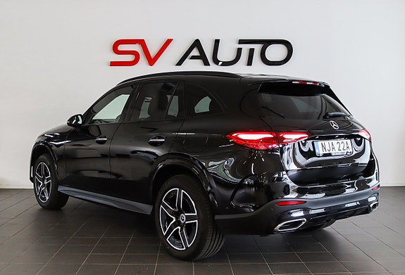 Mercedes-Benz GLC300 e 4 of 23