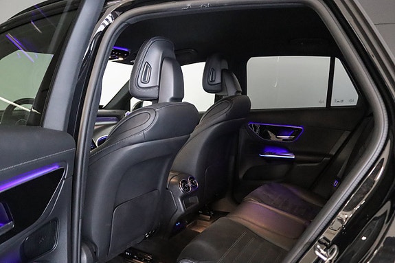 Mercedes-Benz GLC300 e 18 of 23