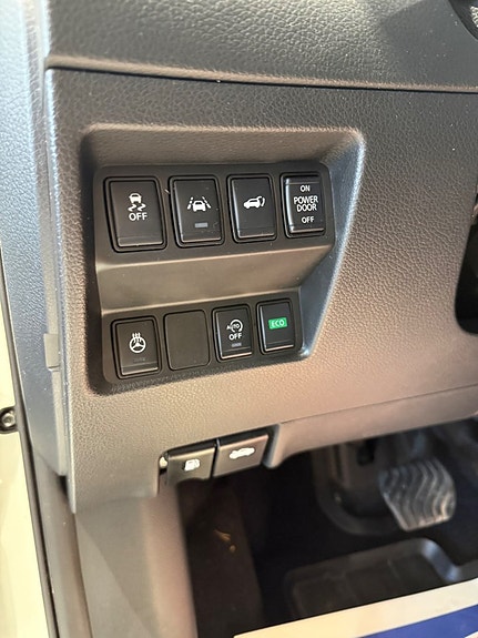 Nissan X-Trail 18 of 21