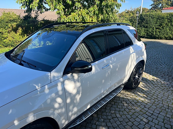 Mercedes-Benz GLE350 de 2 of 8