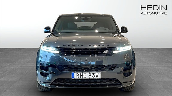 Land Rover Range Rover Sport 8 of 12