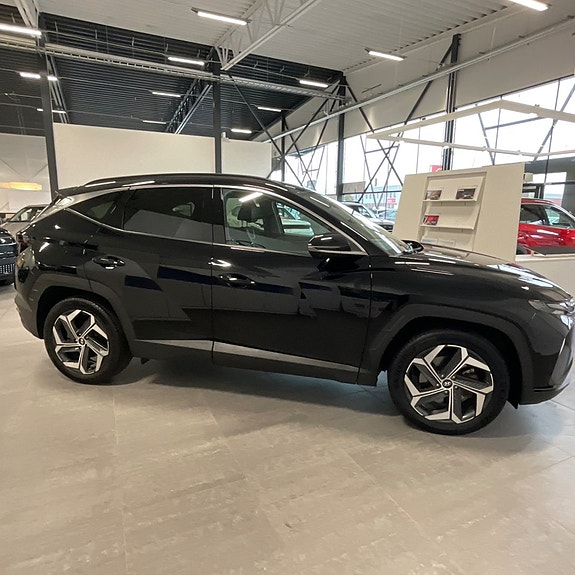 Hyundai Tucson 4 of 21