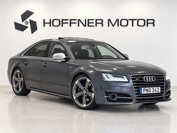 Audi A8 2 of 22