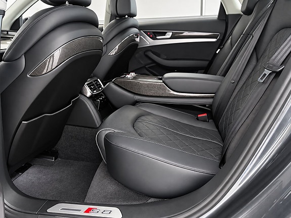 Audi A8 12 of 22