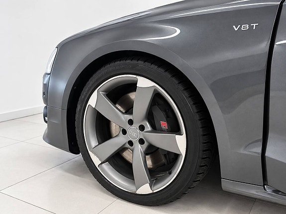 Audi A8 18 of 22