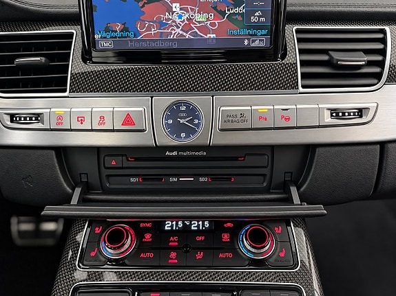 Audi A8 15 of 22