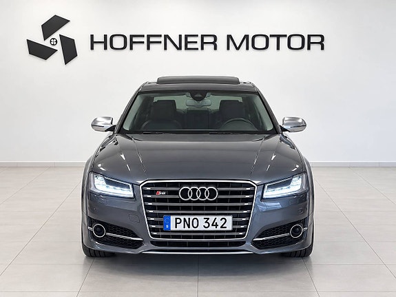 Audi A8 5 of 22