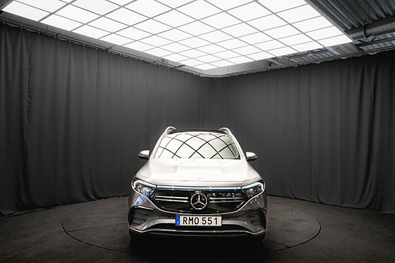 Mercedes-Benz EQB350 4 of 23