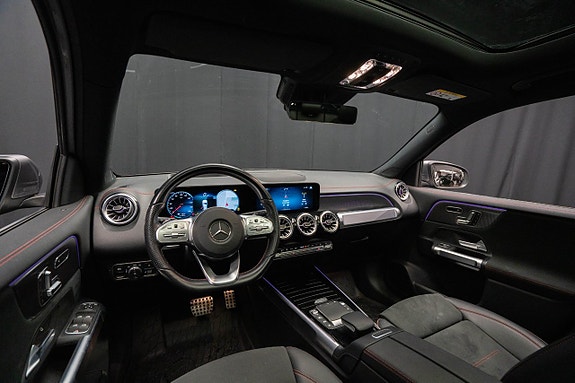 Mercedes-Benz EQB350 11 of 23
