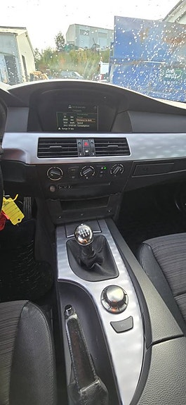 BMW 520i 7 of 8