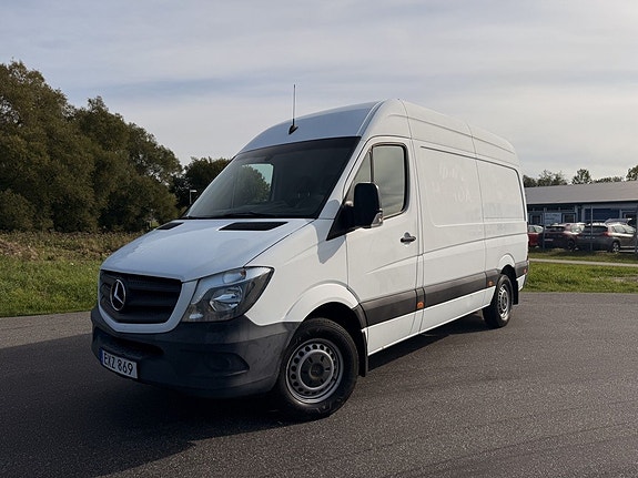 Mercedes-Benz Sprinter 211 2 of 14