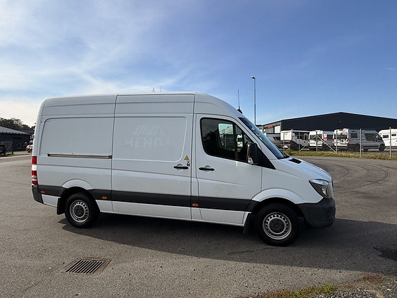 Mercedes-Benz Sprinter 211 7 of 14