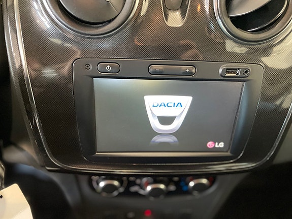Dacia Logan 12 of 16