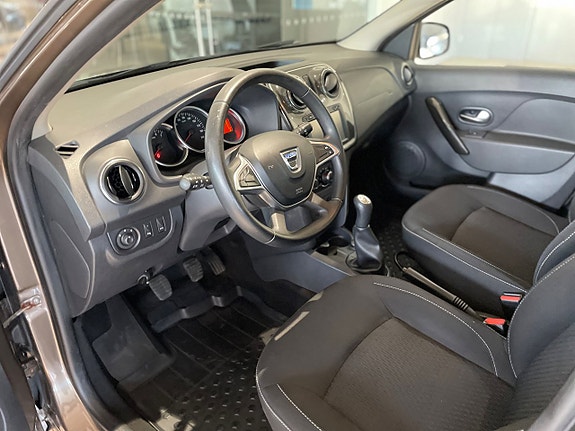 Dacia Logan 9 of 16