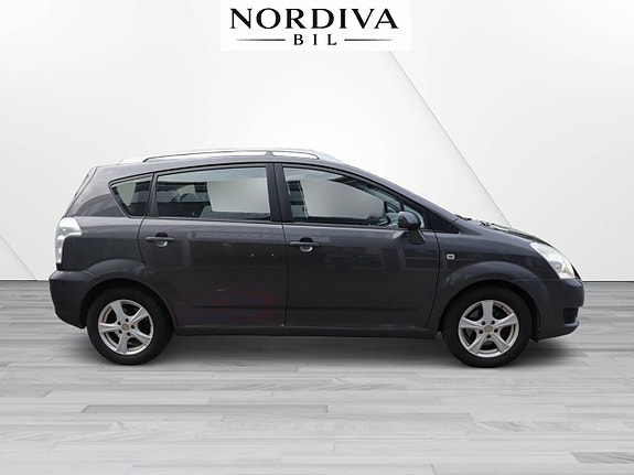 Toyota Corolla Verso 5 of 19