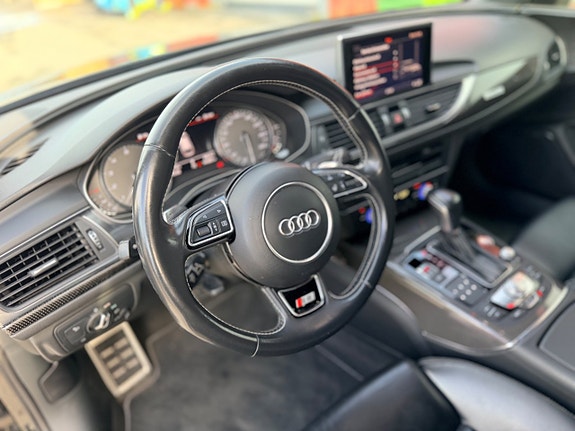 Audi S6 24 of 28