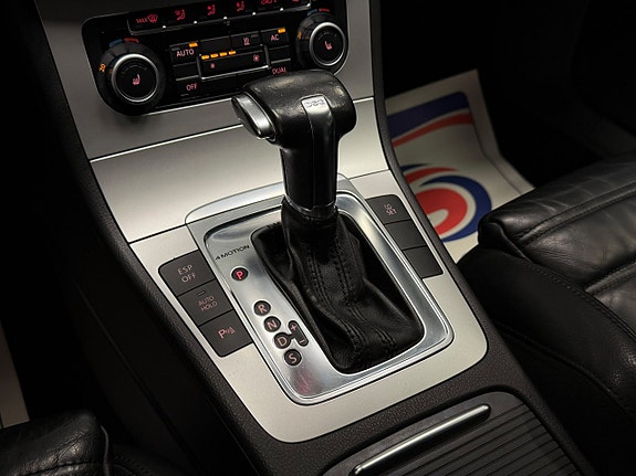 Volkswagen Passat 15 of 20
