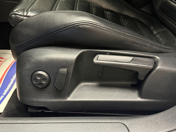 Volkswagen Passat 13 of 20