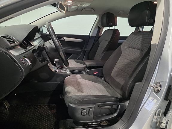 Volkswagen Passat Alltrack 4 of 18