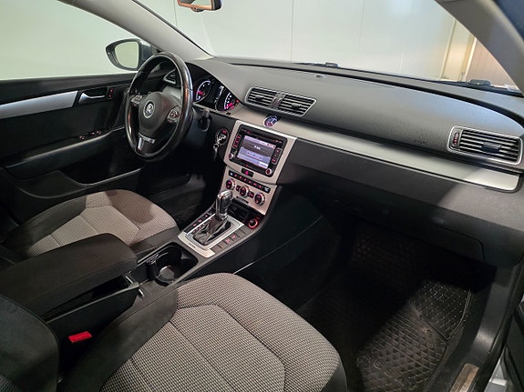 Volkswagen Passat Alltrack 18 of 18