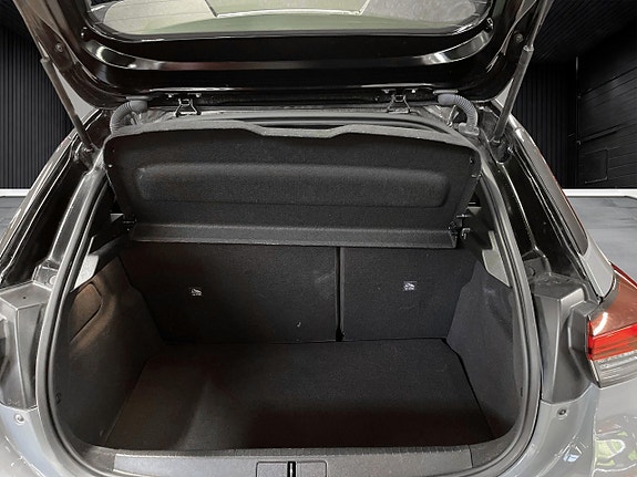 Opel Corsa 15 of 16
