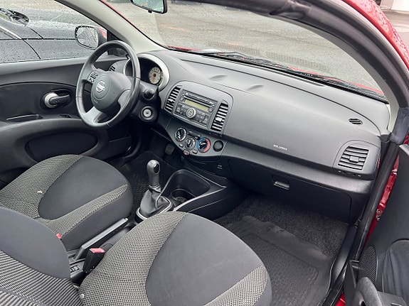 Nissan Micra C+C 9 of 11